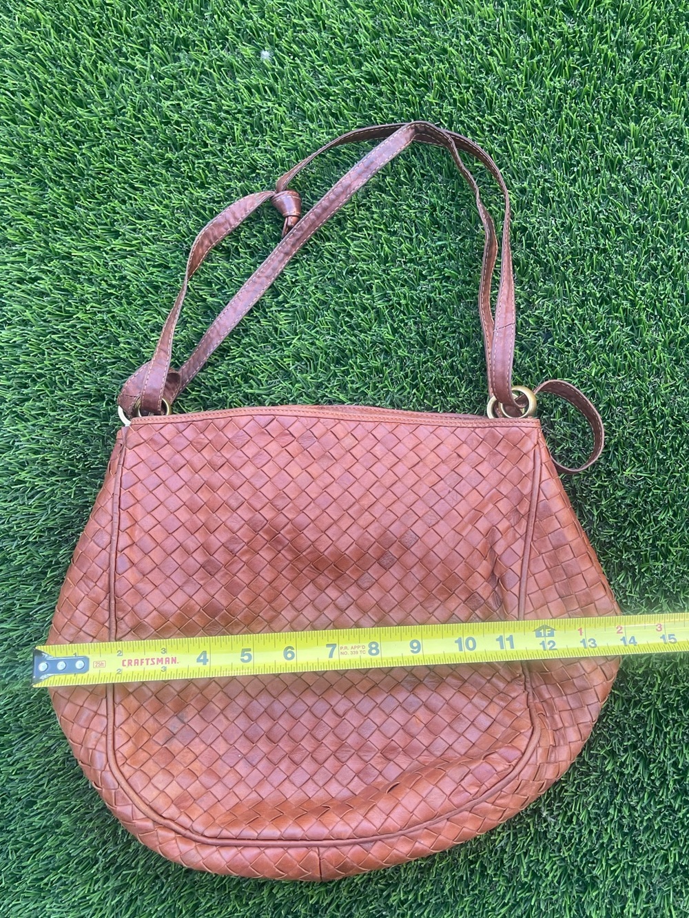 Vintage Bottega Veneta Intrecciato Leather Hobo Bag - Dual Aesthetic
1980s - Picture 13 of 17